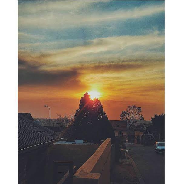 Una foto del tramonto modificata grazie a VSCOcam, l'applicazione per la modifica delle foto che è anche social network.